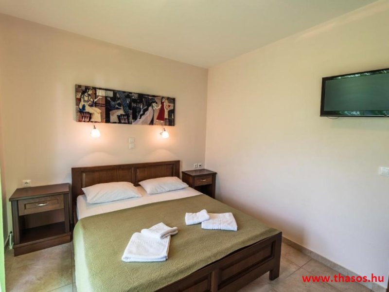 Dias - Zeus Apartman és Stúdió *****