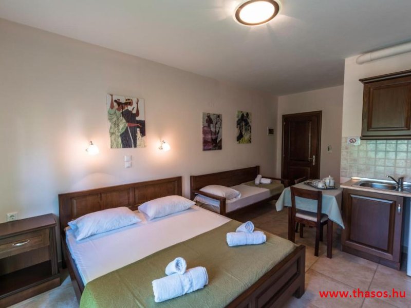 Dias - Zeus Apartman és Stúdió *****