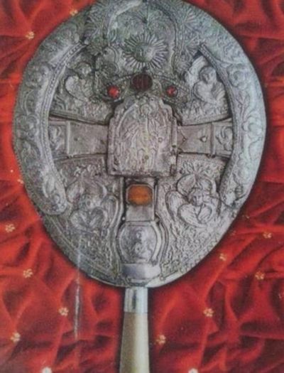 kolostor ereklye
