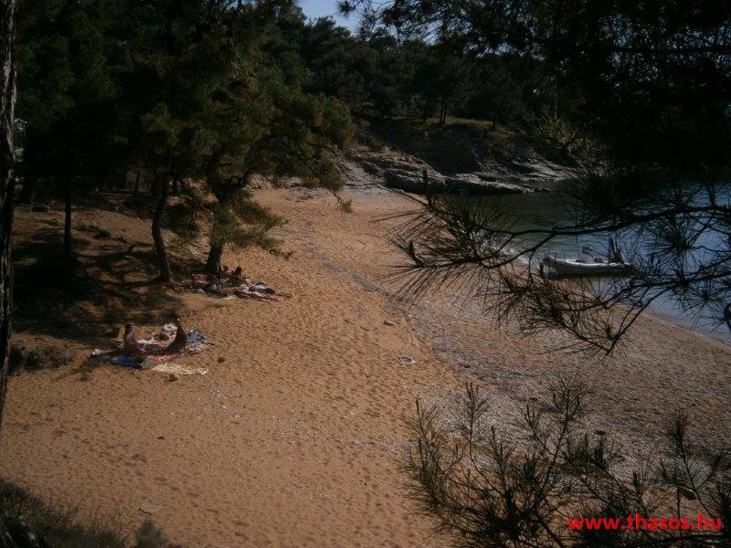 saliniko_beach03